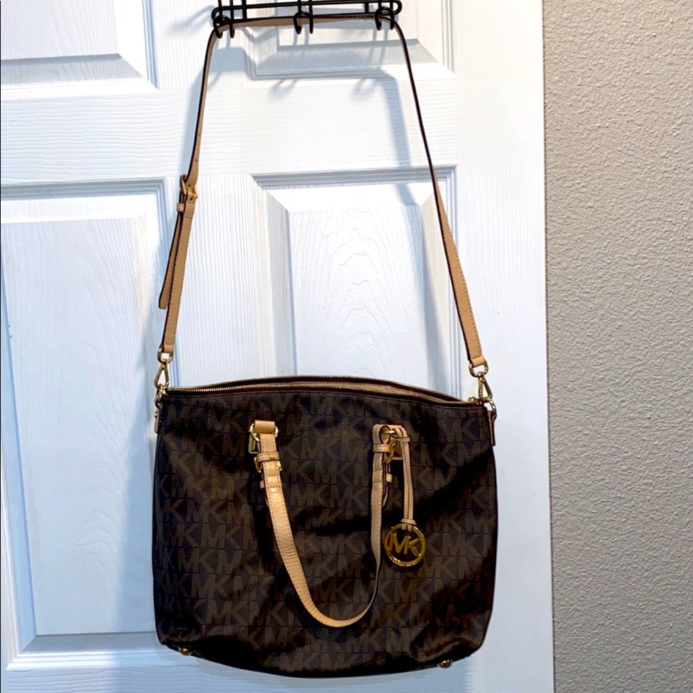 Michael Kors crossbody